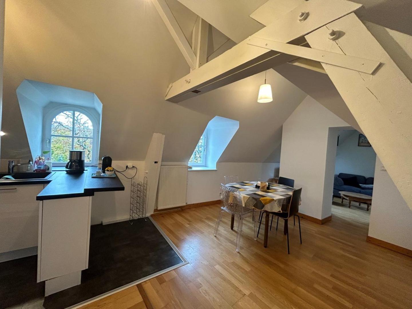 Le Square : Appartement Climatise En Centre Ville Puvatya Dış mekan fotoğraf